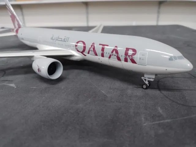 Boing 777-200 escala 1:200