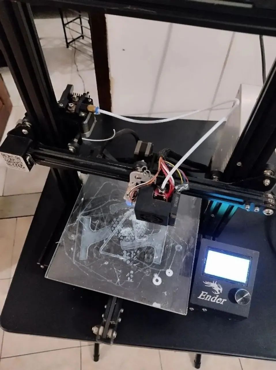 Impressora 3D Ender 3 com BLTouch (leia o anúncio)