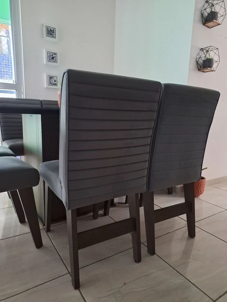 Conjunto  de mesa sala de jantar 8 cadeiras - Foto 4