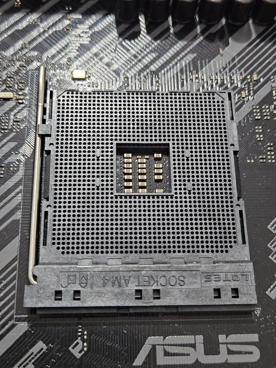 Placa mãe Asus tuf a520m plus II  - Foto 5