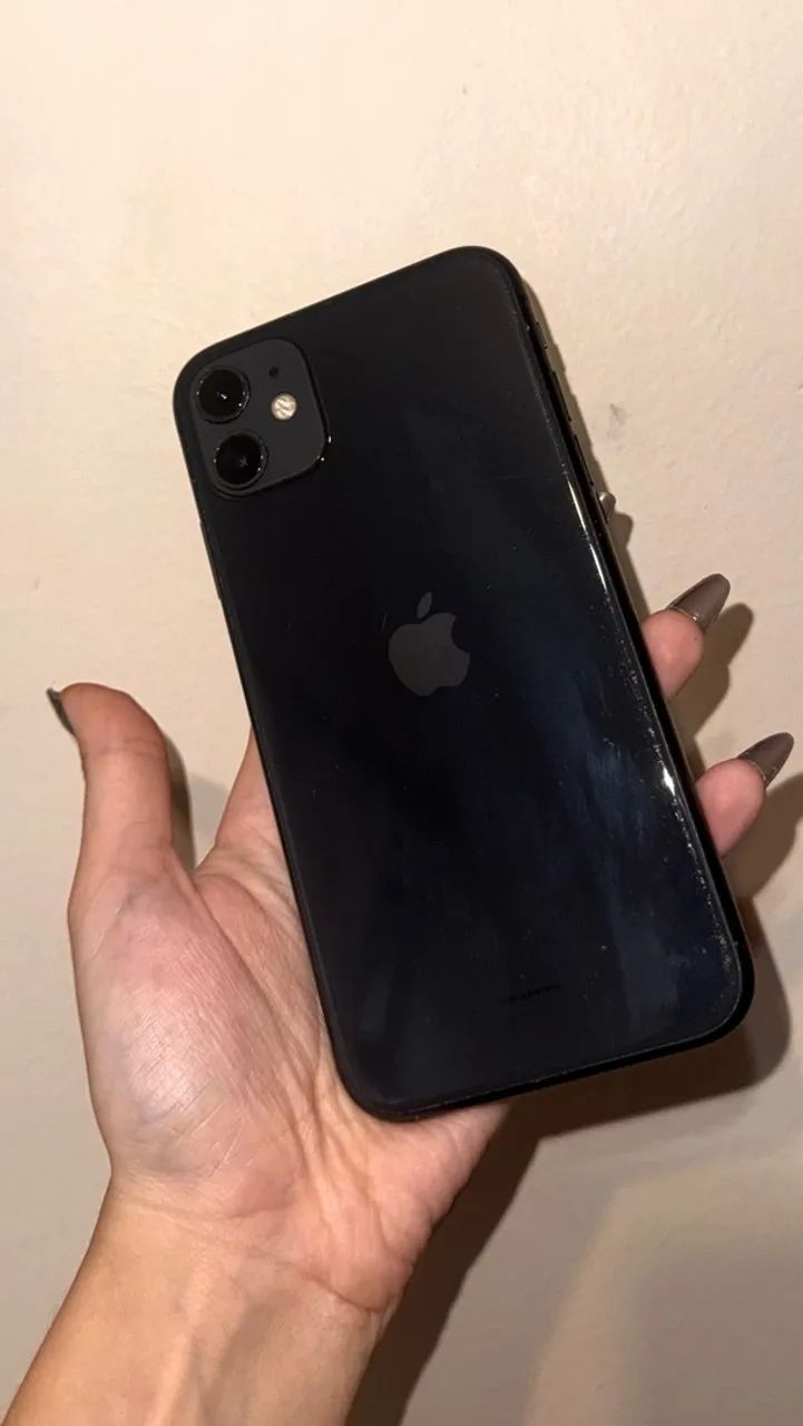 iPhone 11 64gb perfeito estado  - Foto 2