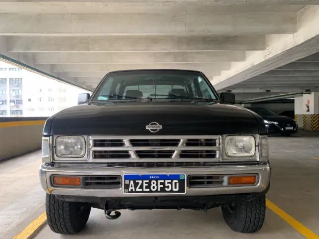 Nissan D-21 Pick-up CD 4x2/4x4 2.7 Diesel 1993