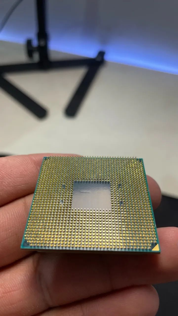 Placa mae a520m dx e processador rz54500 usado porem em bom estado - Foto 3