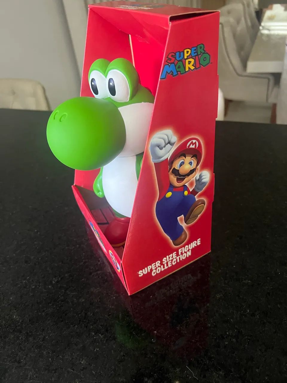 Conjunto de Action figure - Bonecos - Luigi , Yoshi e Peach  - Foto 2
