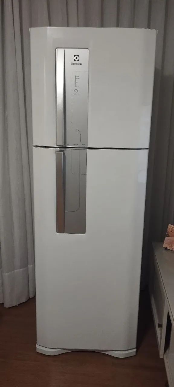 GELADEIRA 