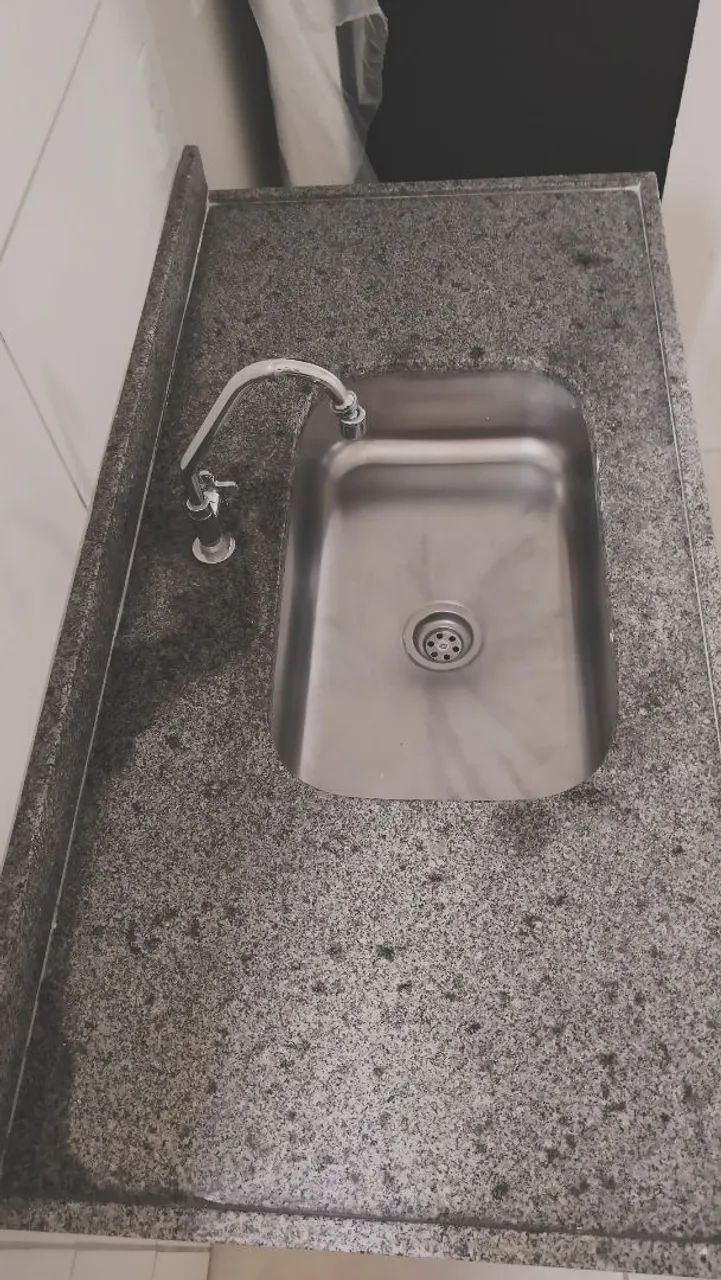 CUBA DE GRANITO COM TORNEIRA 