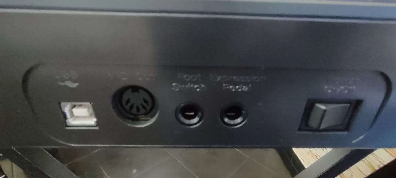 Controlador MIDI Nektar Panorama T4  - Foto 5