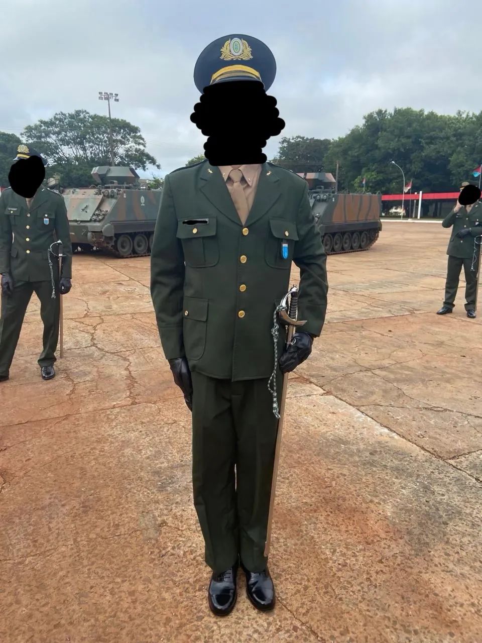 Uniforme Militar Completo