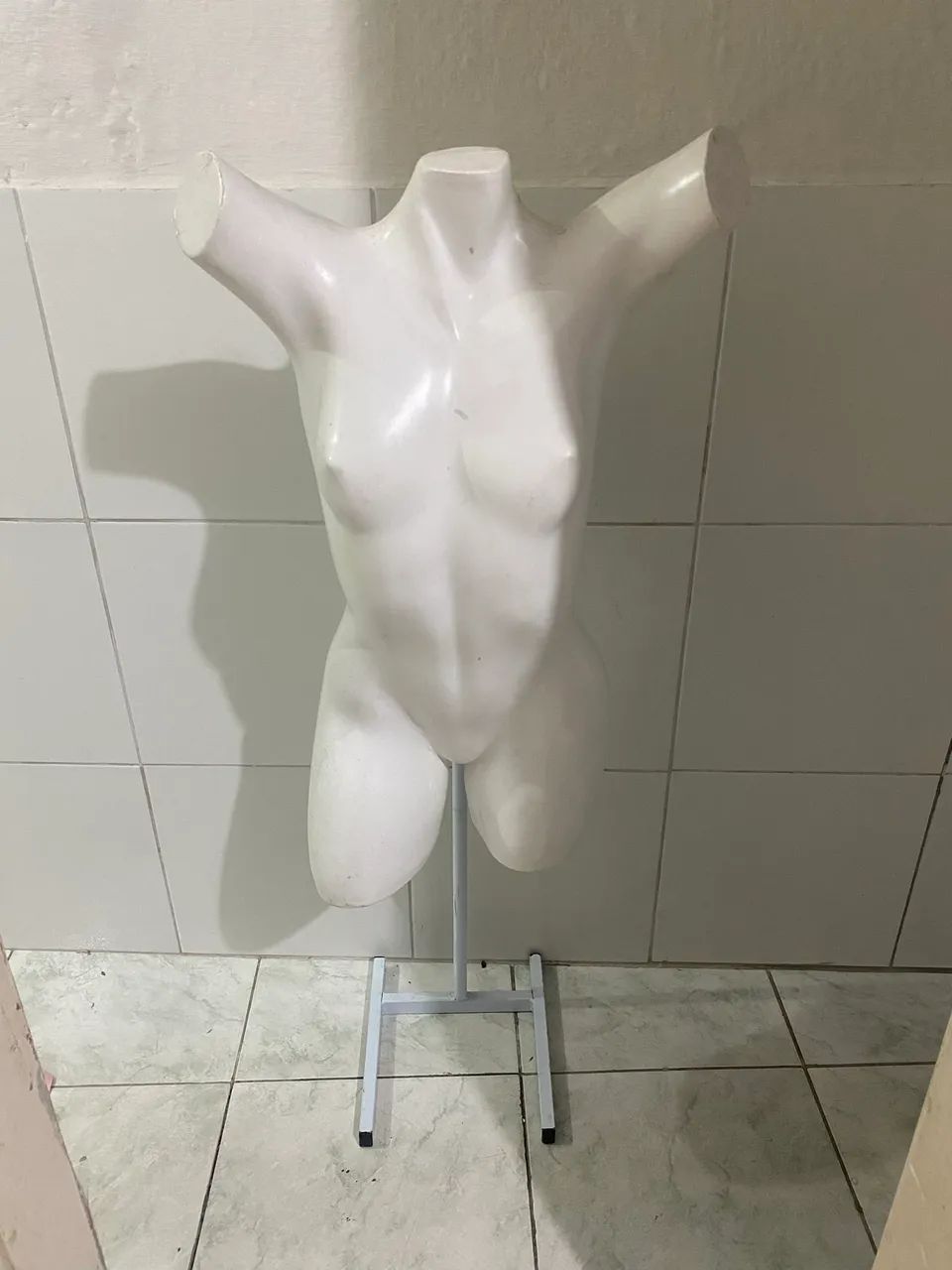 Manequim com pedestal  - Foto 2