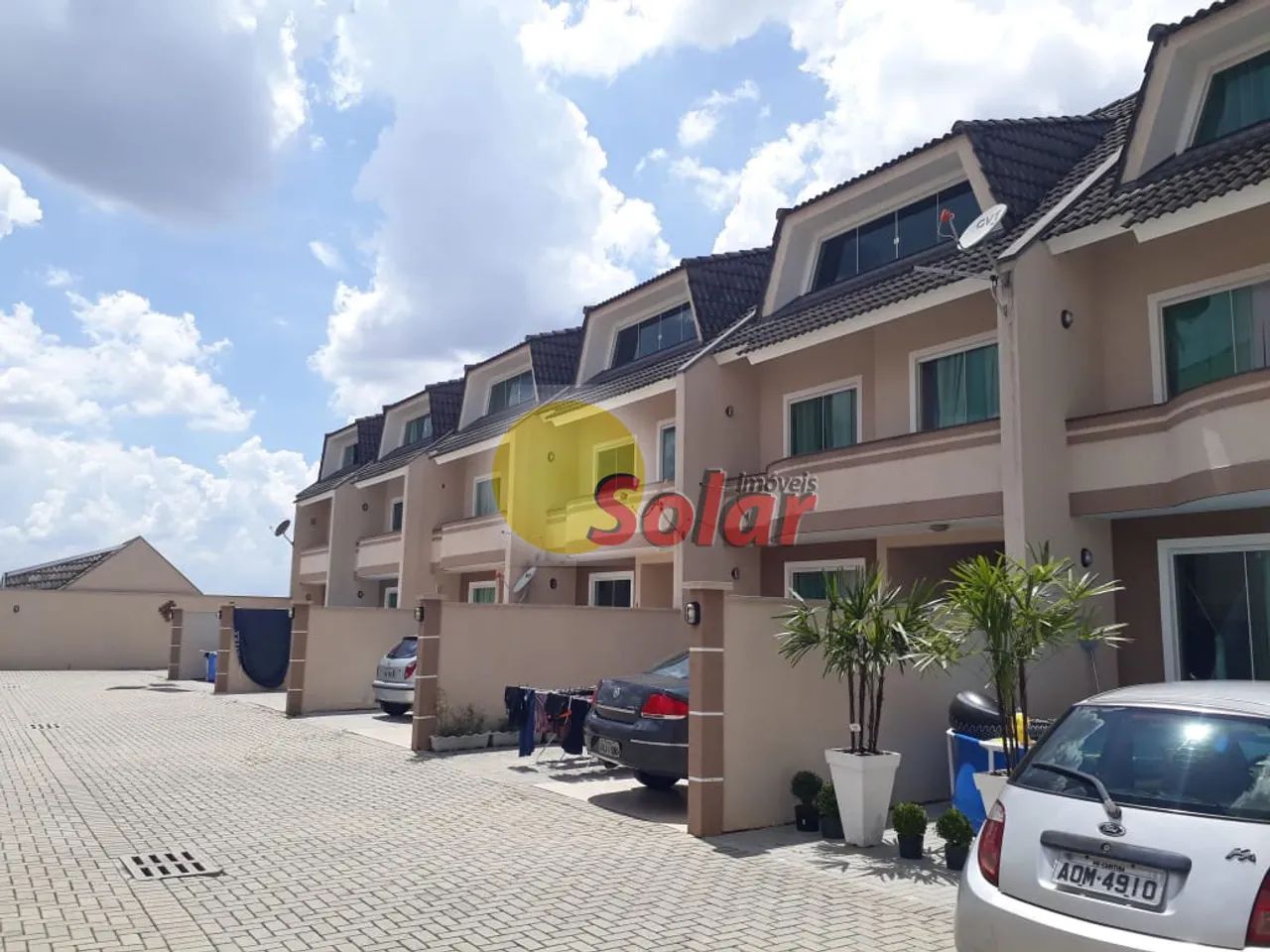 Sobrado triplex locação