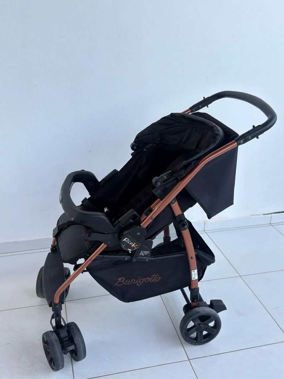 Carrinho de bebê e bebê conforto burigotto - Foto 3