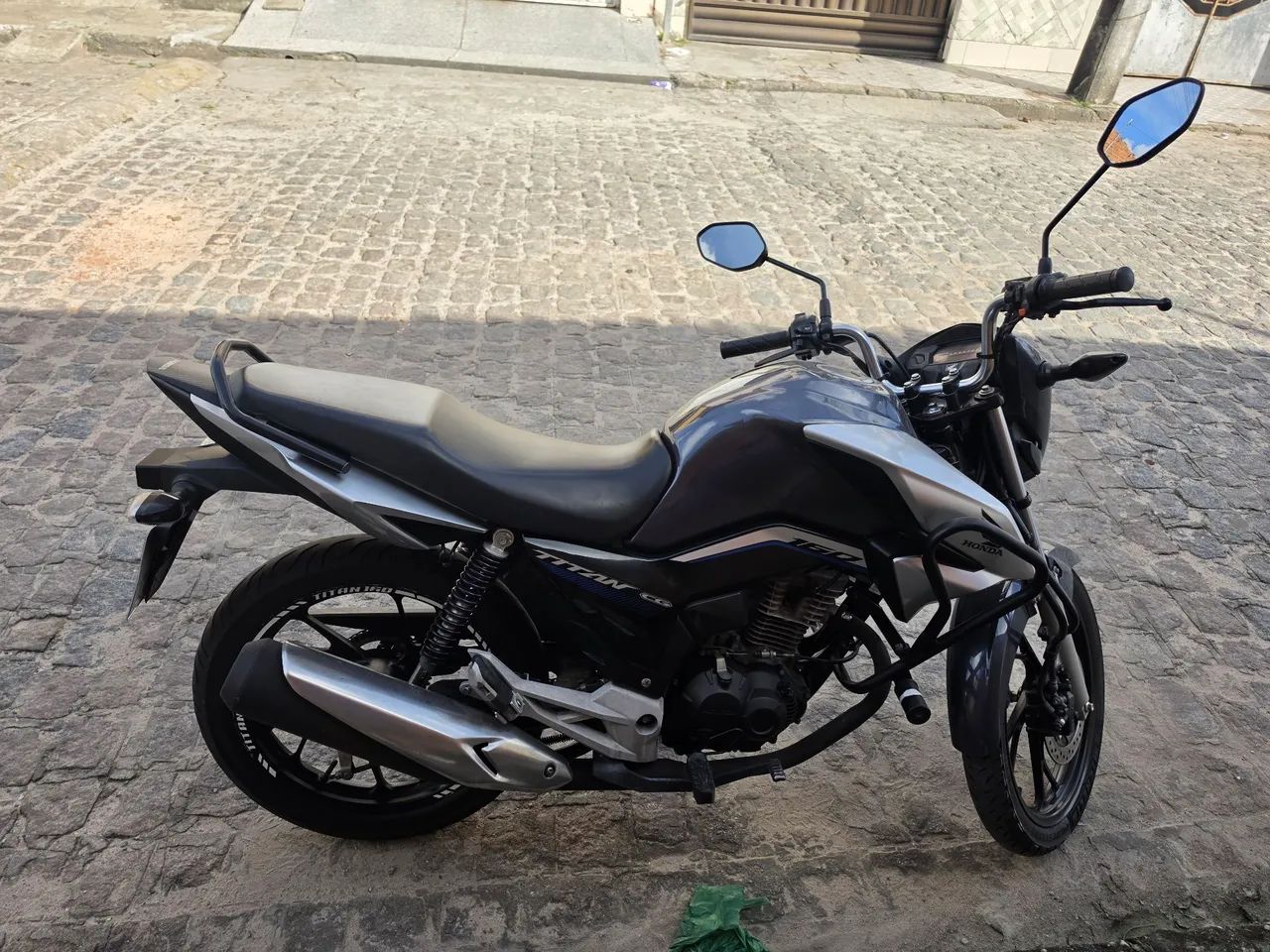 CG TITAN 2023 - 18.000 KM - Foto 4