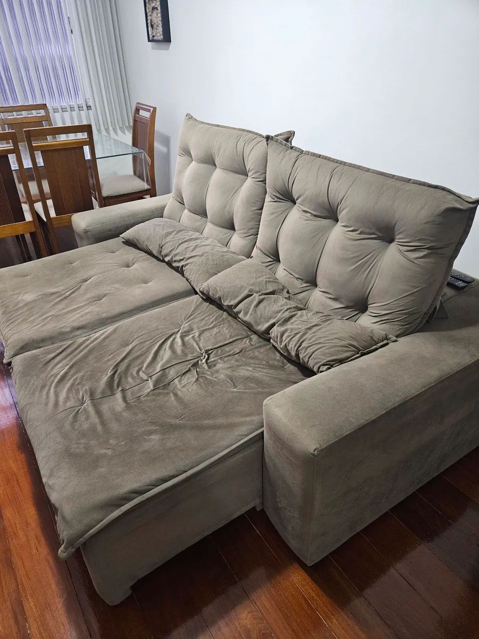 Vendo Sofá retrátil muito conservado - Foto 3