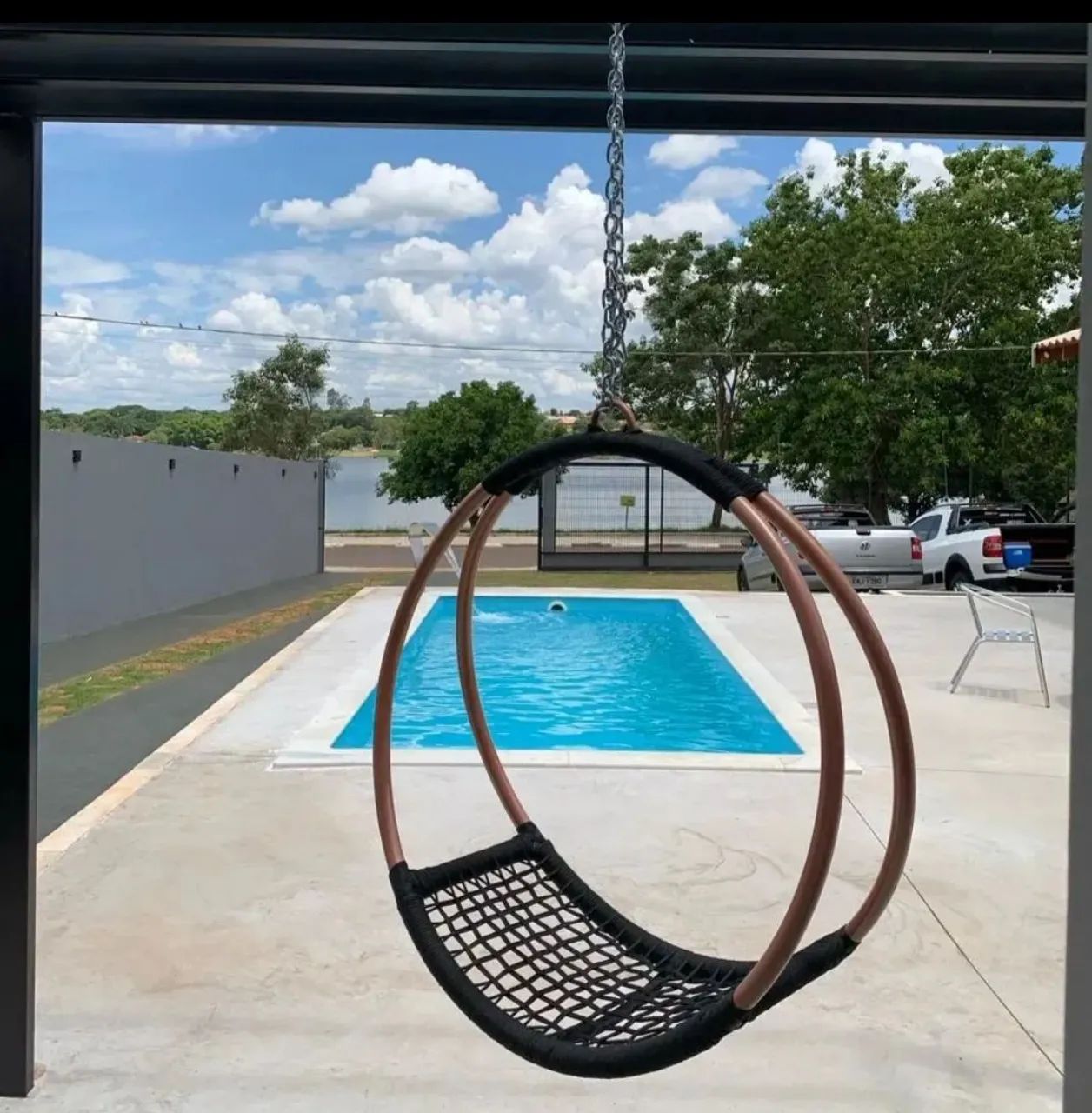 Balanço suspenso lua e gota em oferta dia internacional da mulher  - Foto 2