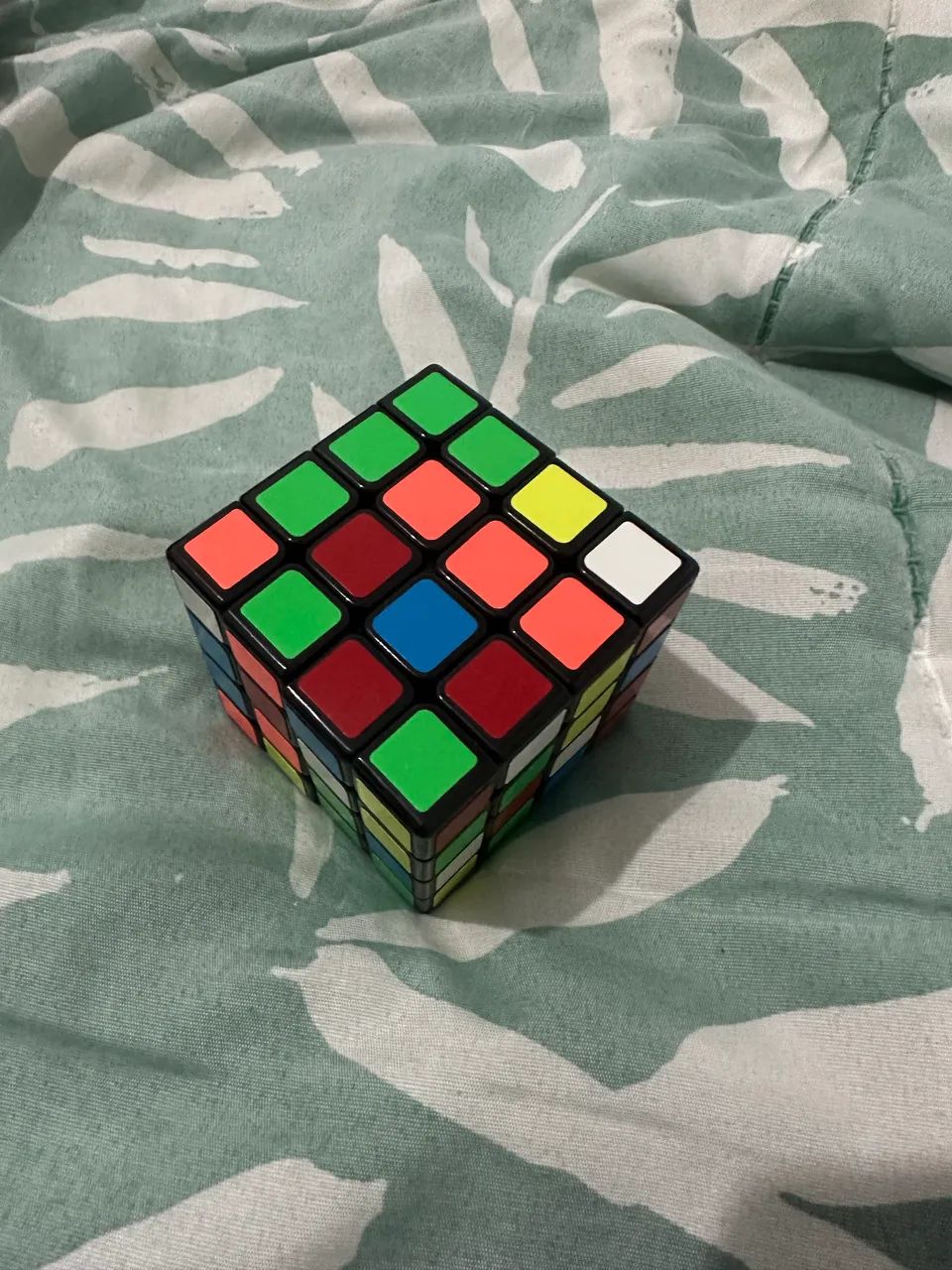 Cubo mágico 4x4 moyu