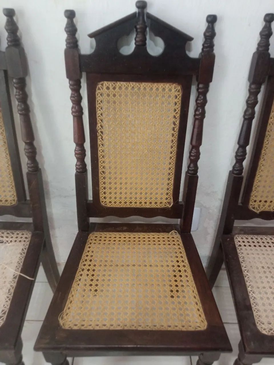 6 Cadeiras antigas estilo colonial, para restauração  - Foto 2