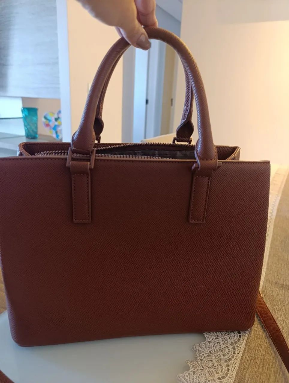 Bolsa Santa Lolla em perfeito estado, com alça transversal  - Foto 2