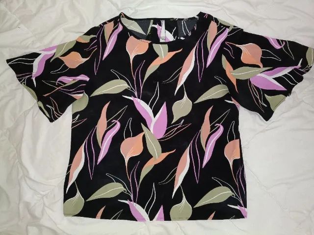 Roupas femininas - Foto 2