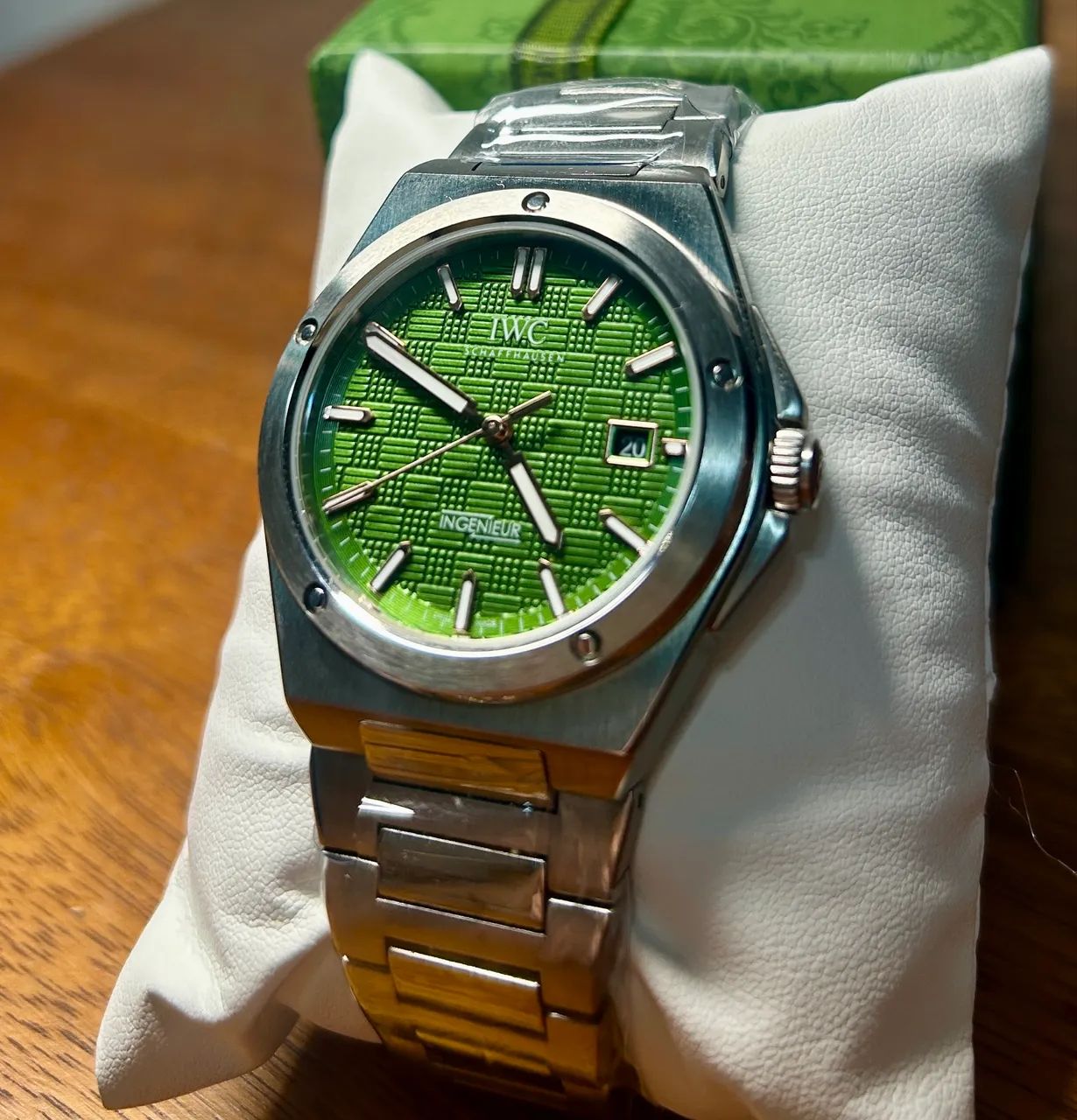 Relógio IWC Ingenieur fundo verde automático 40mm