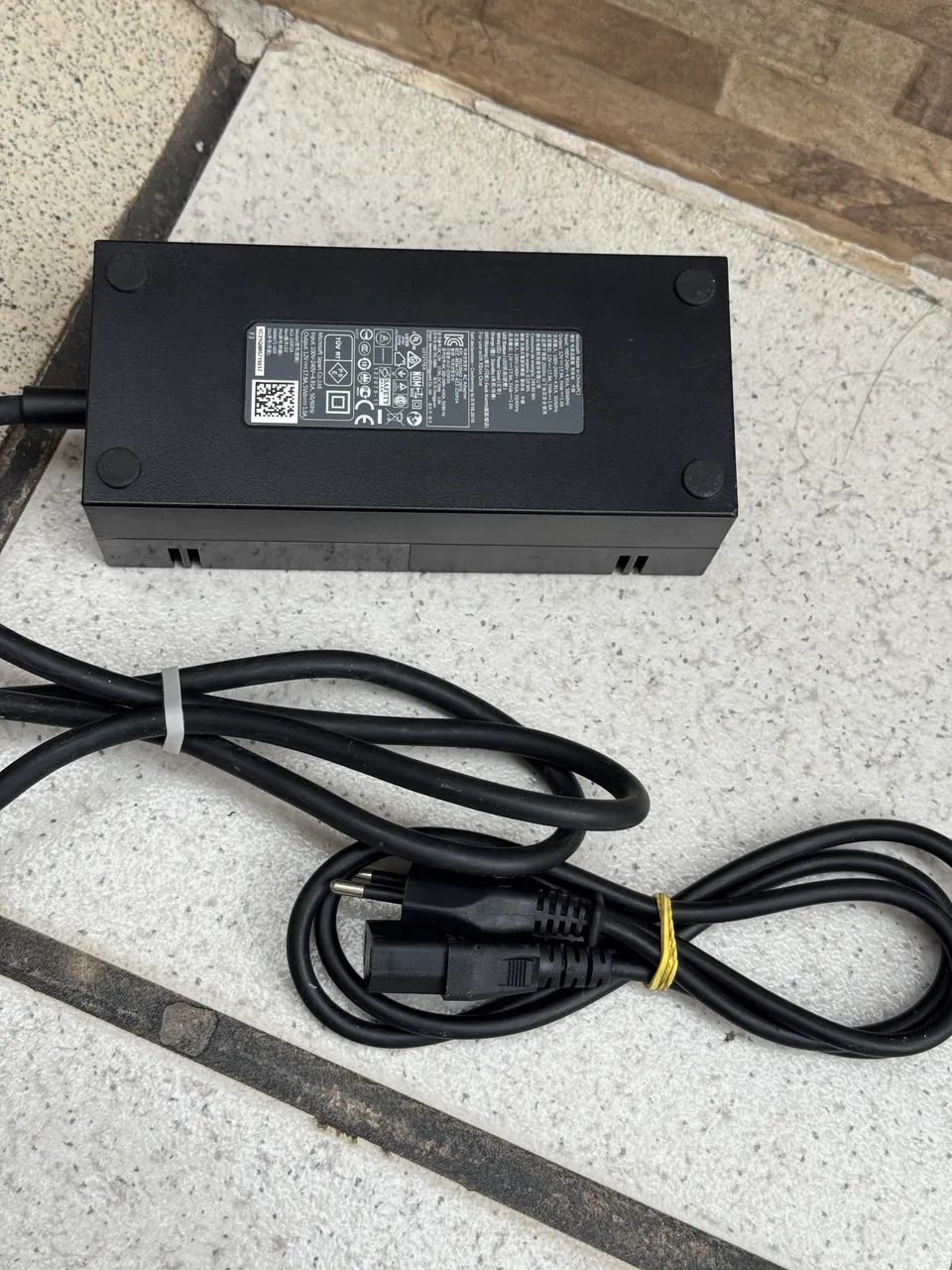 XBOX ONE 1TB (LER DESCRIÇÃO) - Foto 4