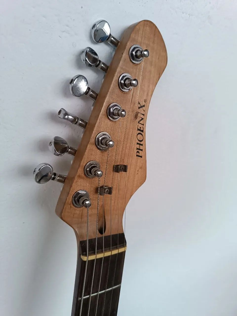Guitarra strato Phoenix  - Foto 3