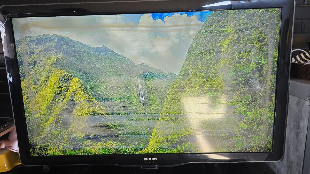 TV Philips 46" LED 46PFL5605D/78