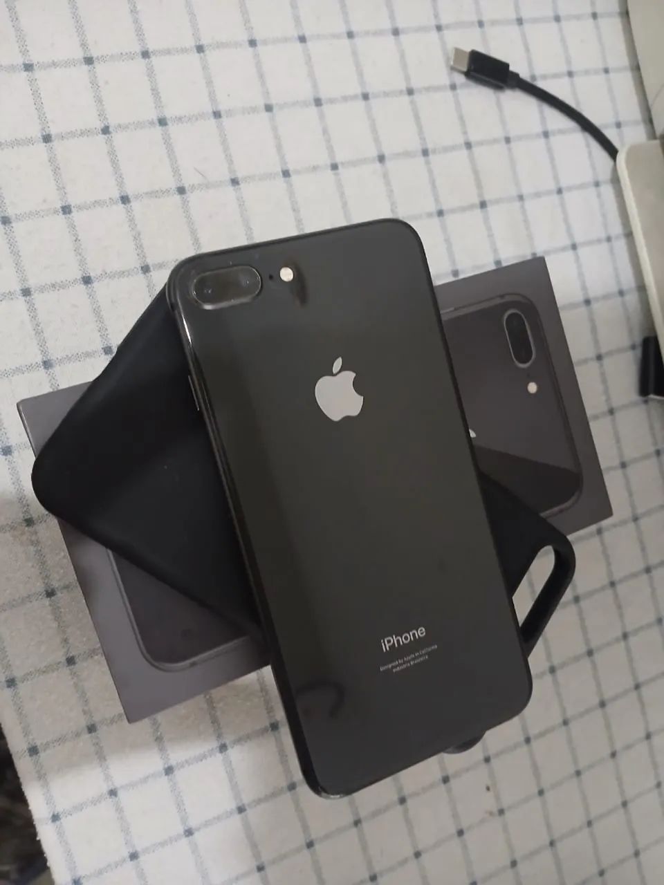Iphone 8 plus 256gb todo original - Celulares e Smartphones