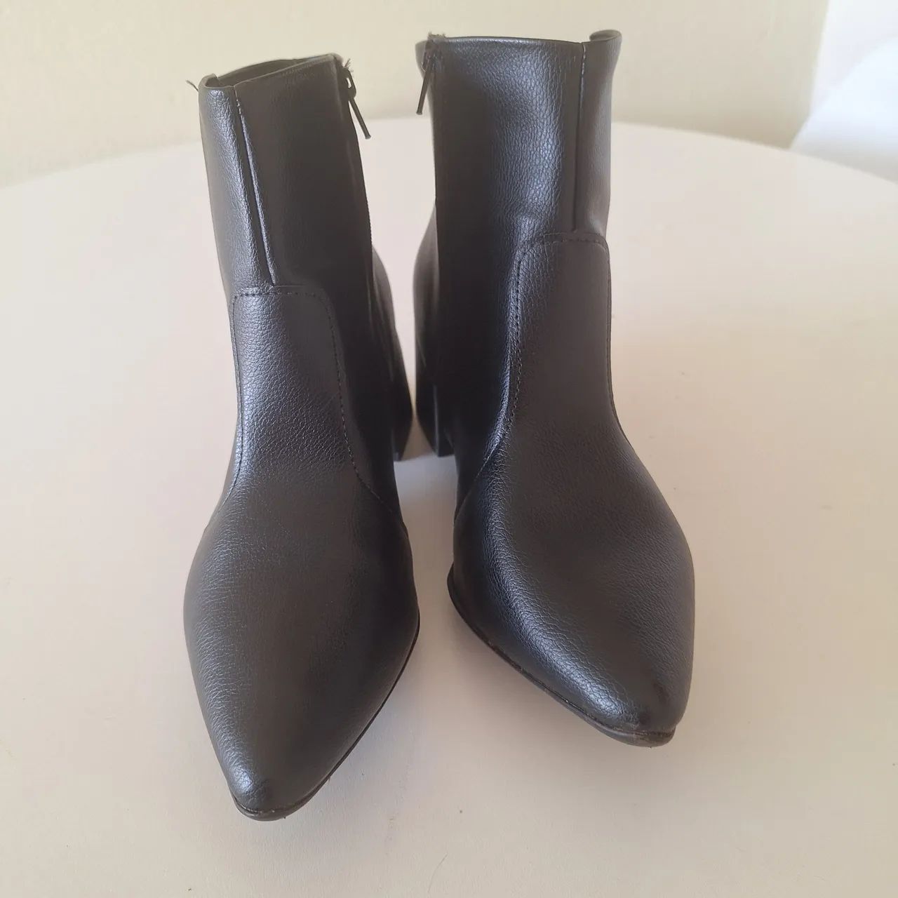 Bota bico fino