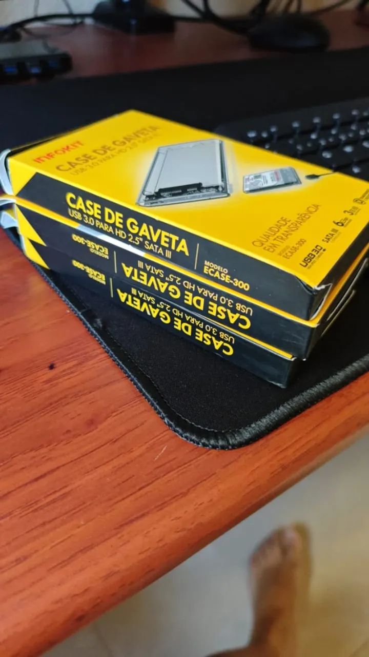 case para hd de note e ssd  , novo  36,00  zap. 21. *