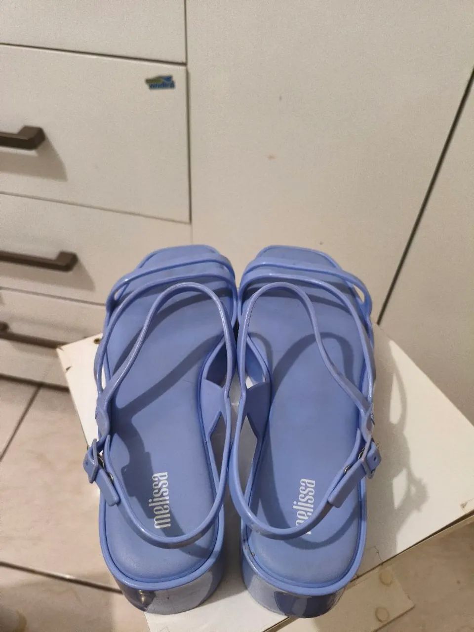 Melissa modelo Essential Classy Platform na cor azul esmalte