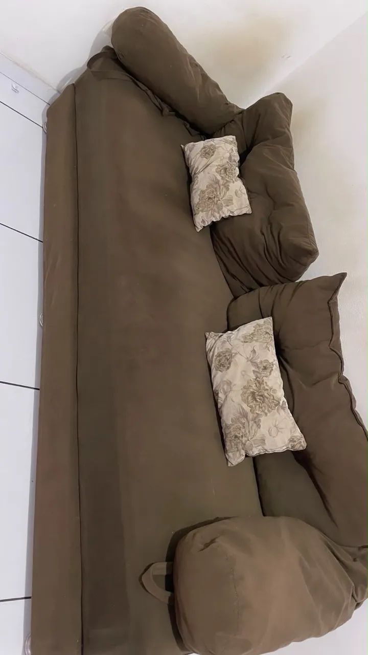 Vendo um sofá 