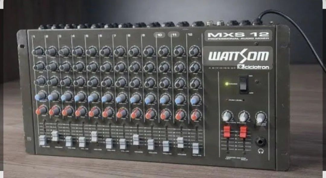 Mesa de Som Wattsom 12 canais