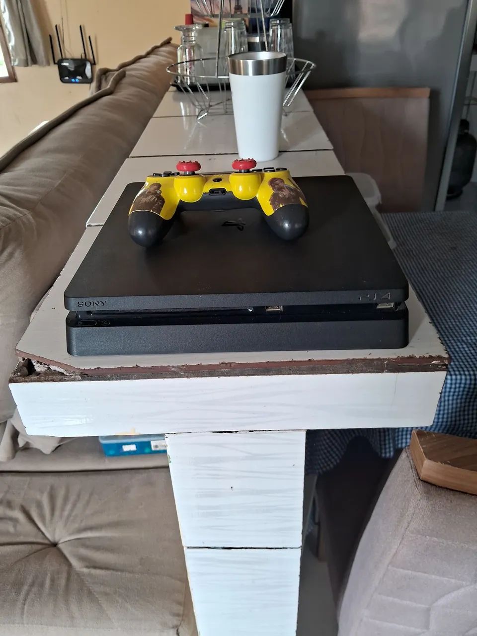 Vendo Playstation 4 ou troca em iPhone  