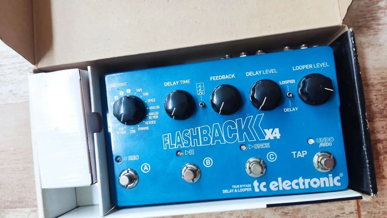 Pedal TC Eletrônics Delay Flashback x4  - Foto 5