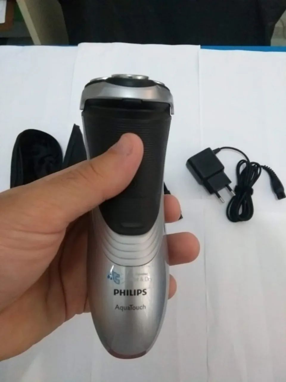 Barbeador elétrico Philips - Foto 5
