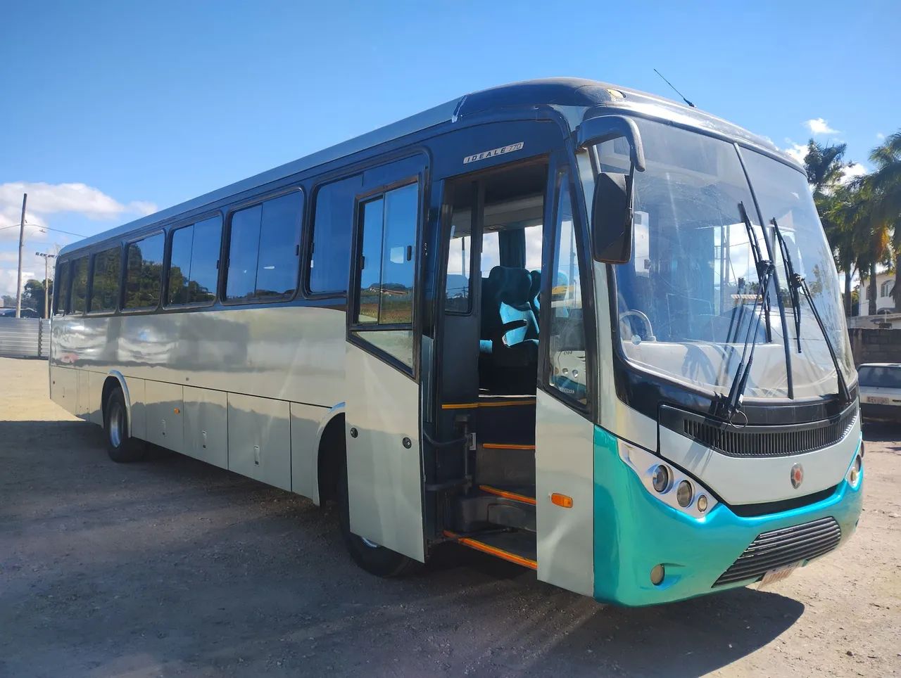 Marcopolo ideale MB ano 2010