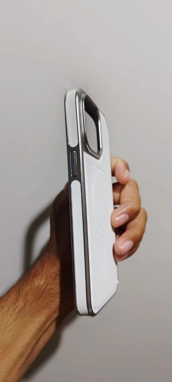 Capinha iphone 15 Pro max - Foto 5