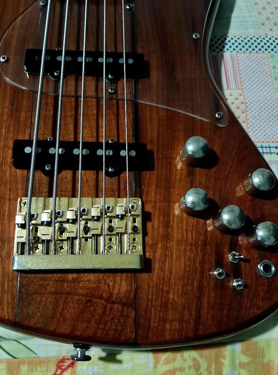 Baixo de luthier  - Foto 4