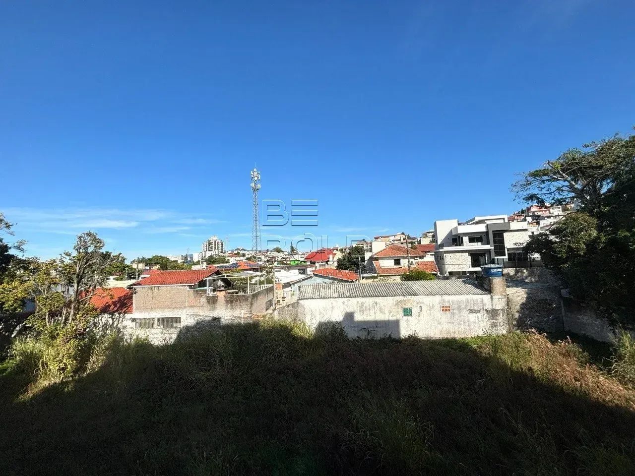 Apartamento com sacada e 2 dormitórios em Coqueiros - Foto 3