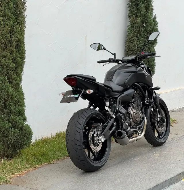 YAMAHA MT-07 2024 - Foto 3