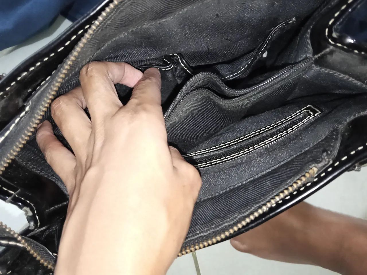 Bolsa vintage Corello preta e branca - Foto 3