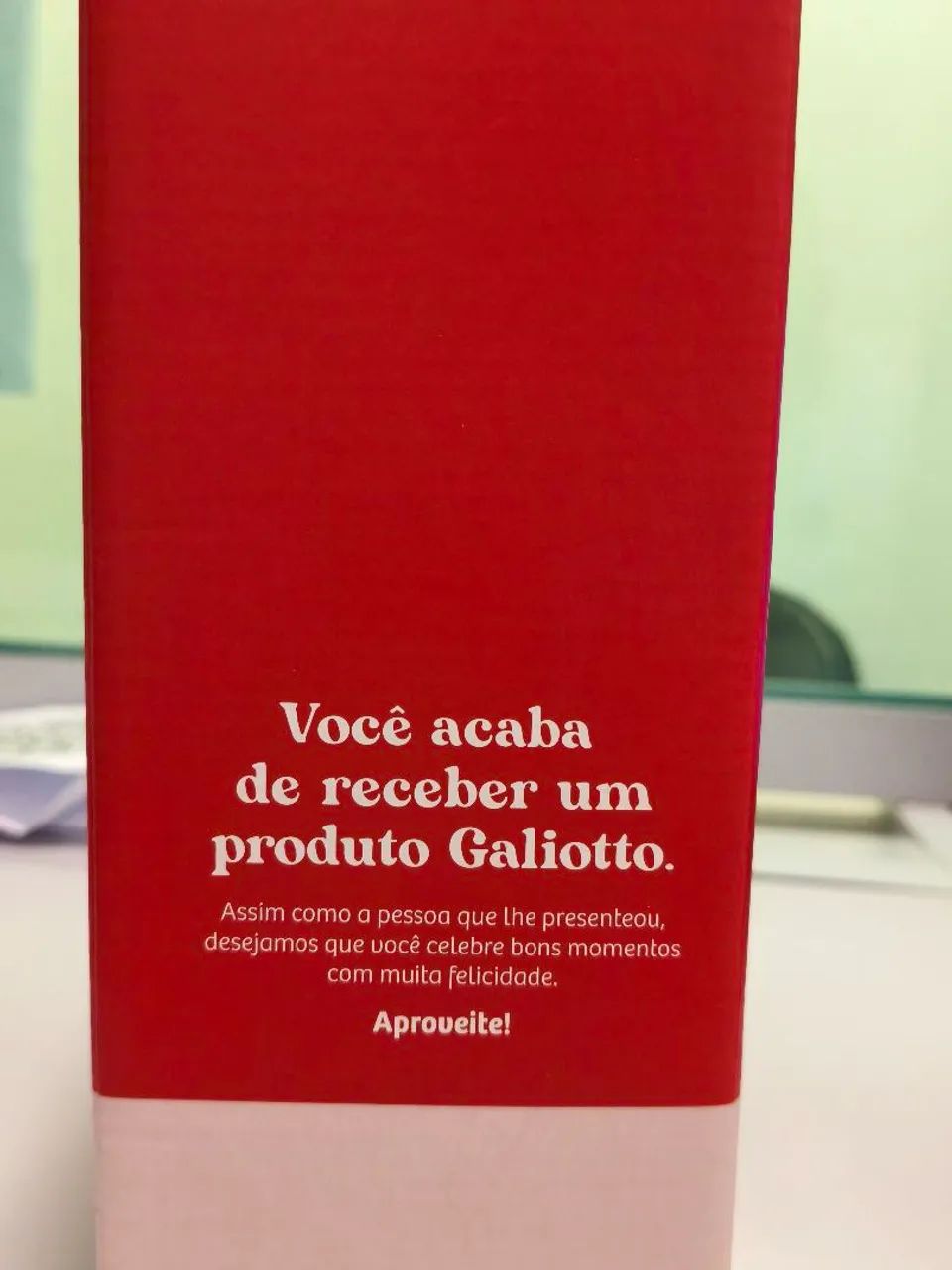 Vinho Galiotto com taça  - Foto 3