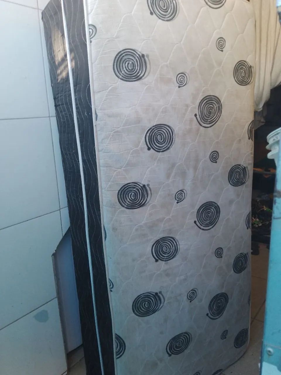 Cama box de solteiro bem acochoada,era de criança  - Foto 2