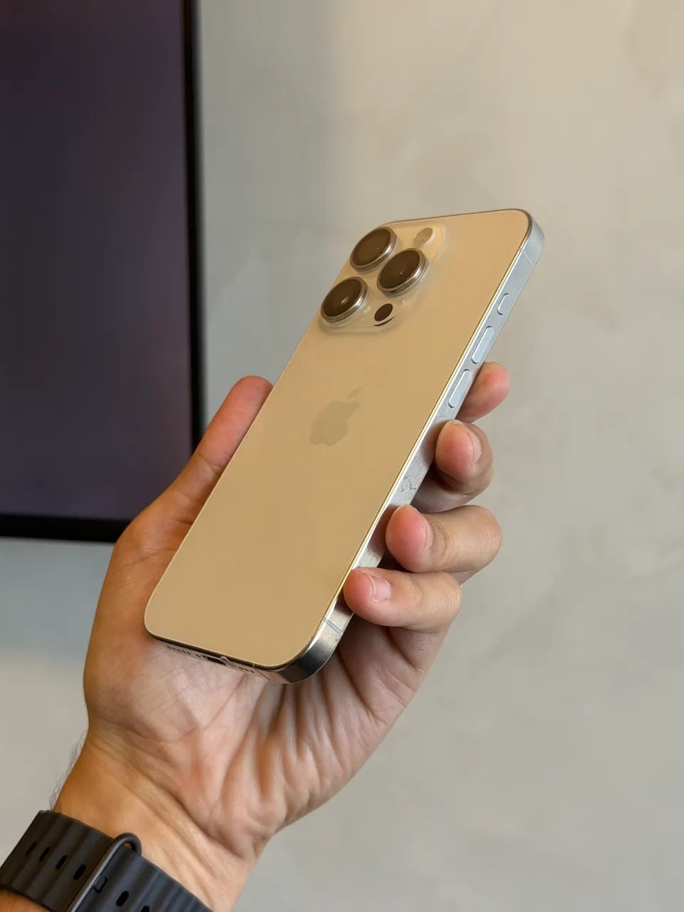 iPhone 15 Pro 256gb Branco Loja física  - Foto 3