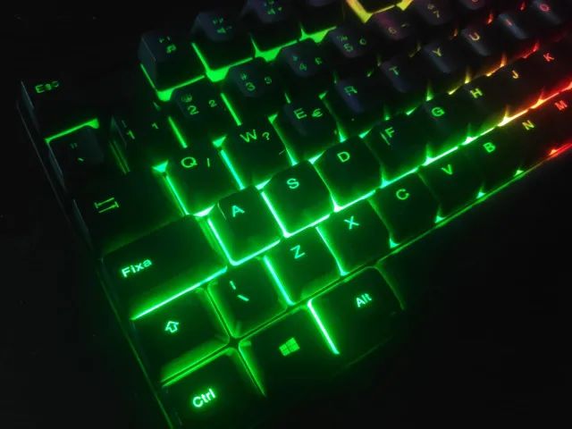 Teclado Fortrek Blackfire RGB Rainbow - Foto 2
