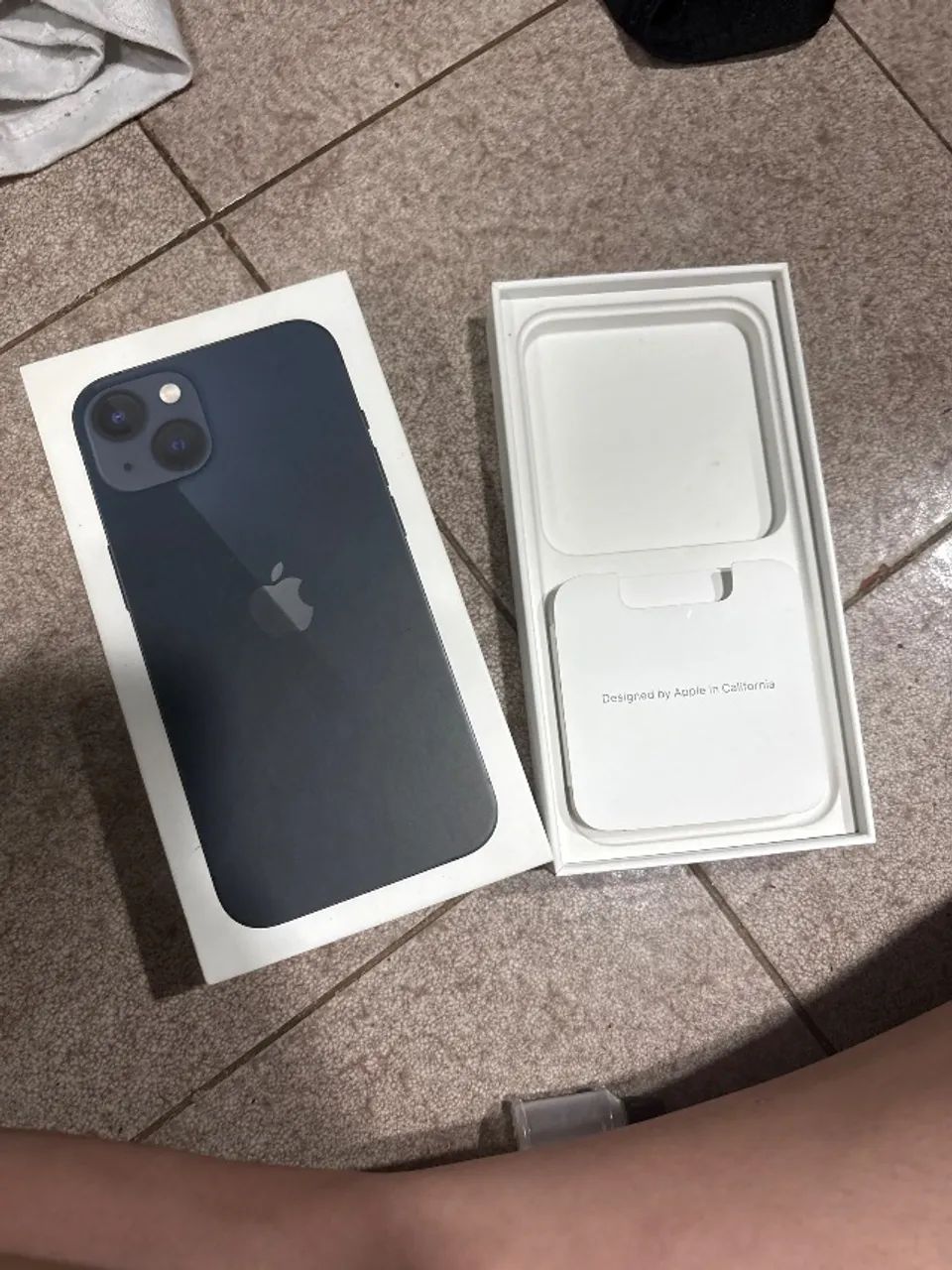 Caixa de iPhone 13 - Foto 2