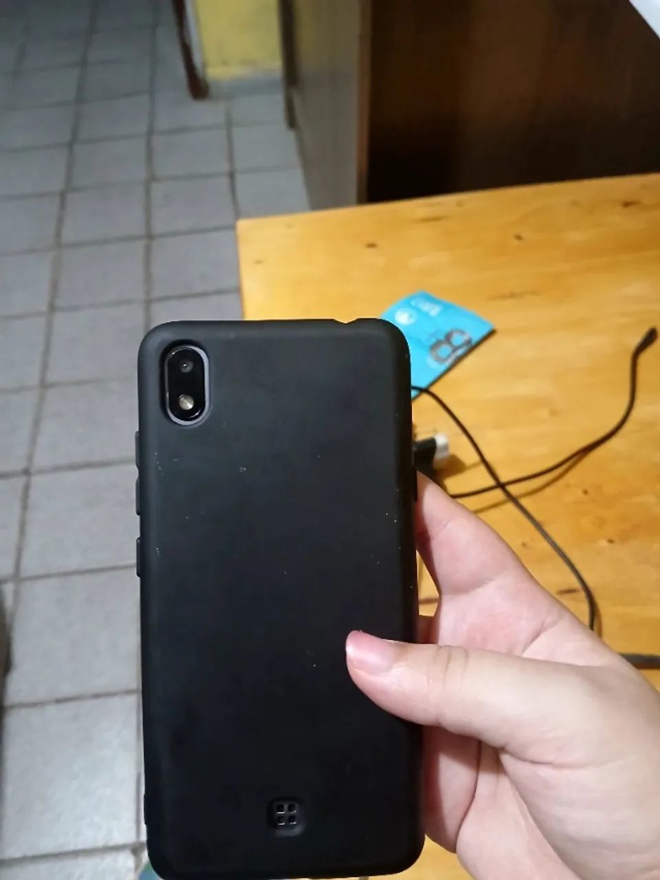 LG K8+ SÓ ESTÁ COM A TELA QUEBRADA MAS FUNCIONA PERFEITAMENTE  - Foto 2