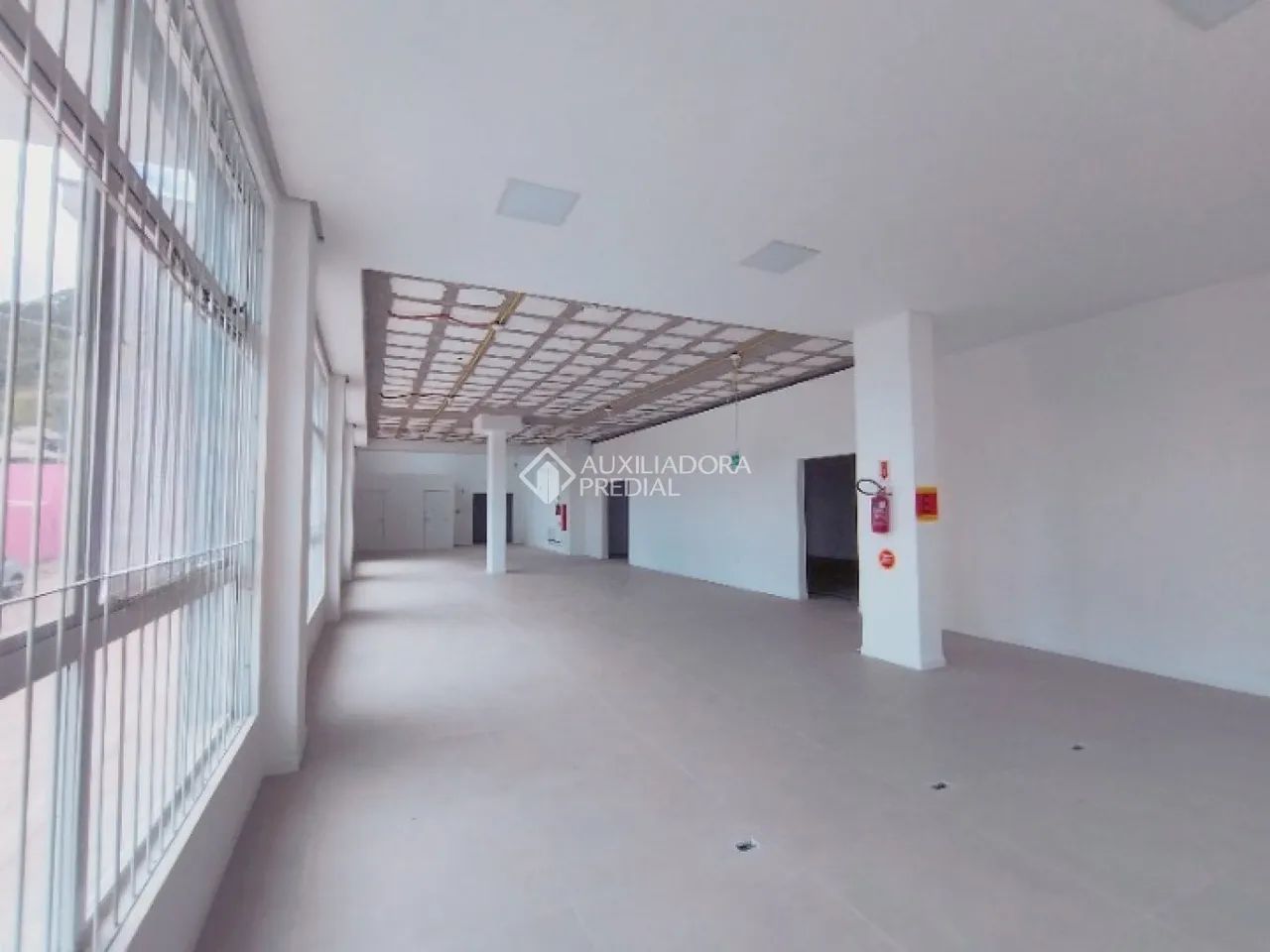 Loja no bairro Pantanal - Foto 3