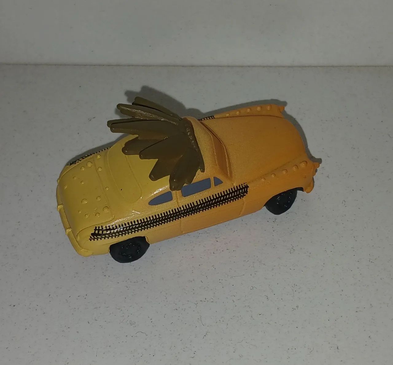 BONECO MINIATURA CARROS CHIEFTESS ORIGINAL PIXAR - Foto 2