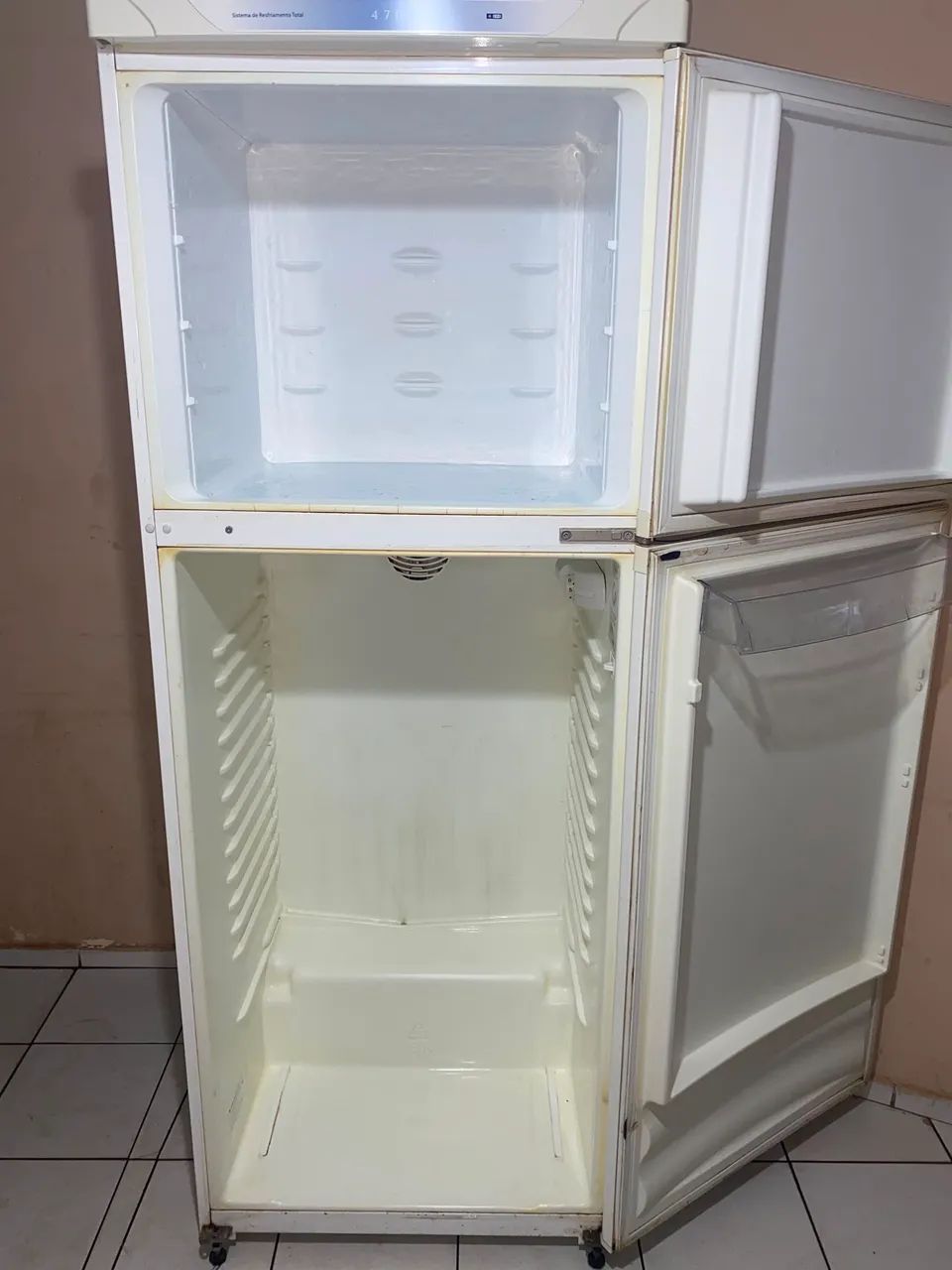 Geladeira funcionando tudo  - Foto 5